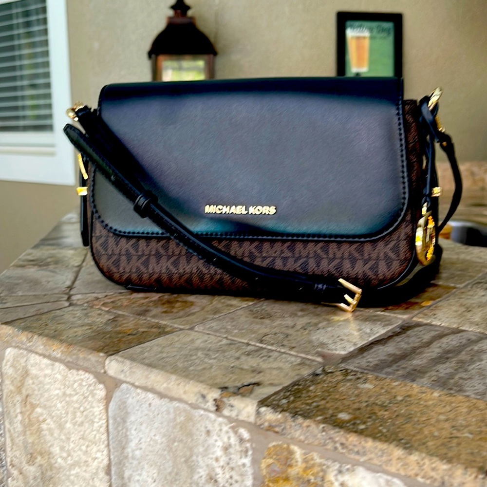Michael Kors Crossbody